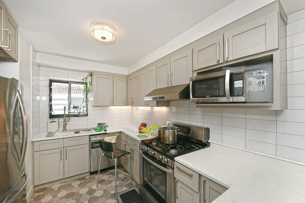 60-11 39 Avenue Woodside NY 11377