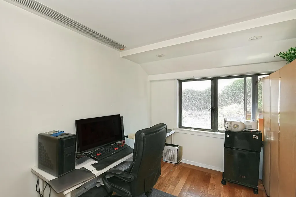 60-11 39 Avenue Woodside NY 11377