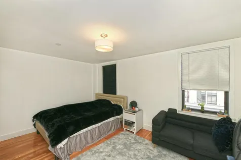60-11 39 Avenue Woodside NY 11377