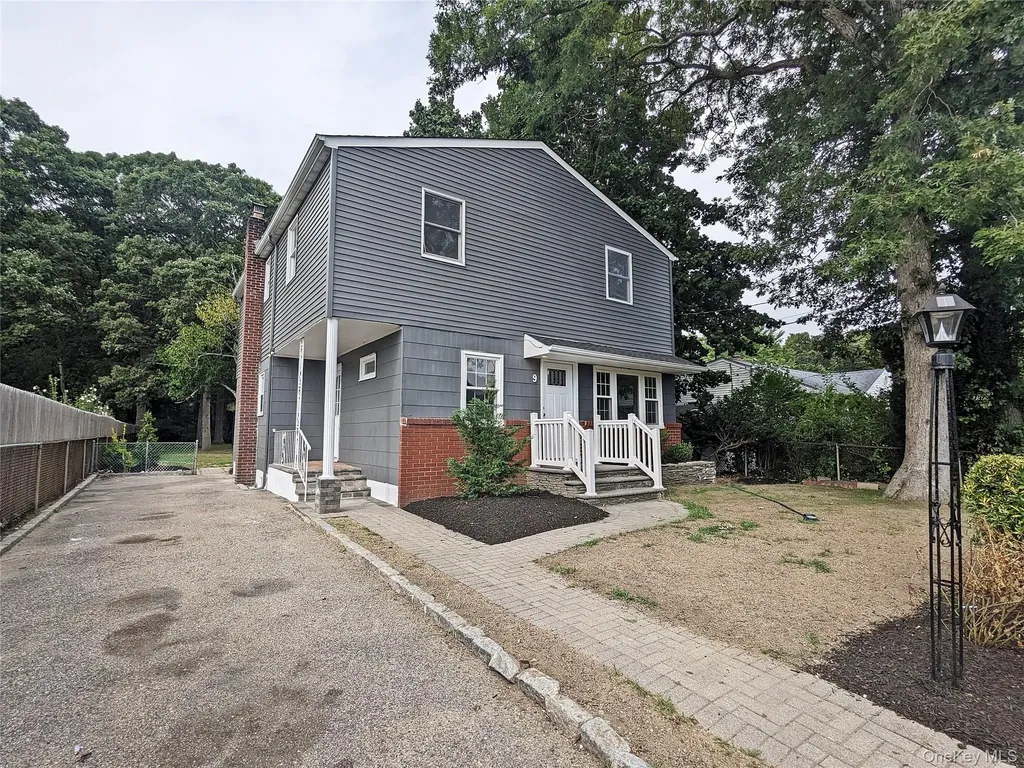9 Cedar Street Centereach NY 11720