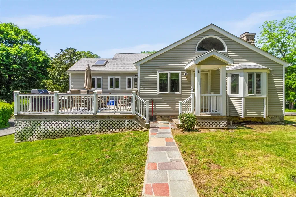 39 Woodland Road Mahopac NY 10541