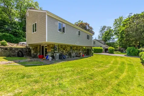 39 Woodland Road Mahopac NY 10541