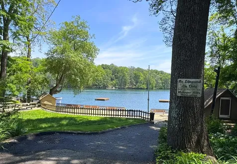 39 Woodland Road Mahopac NY 10541