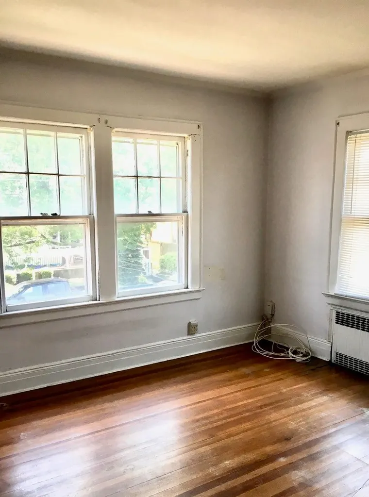 401 Oakland Avenue Cedarhurst NY 11516