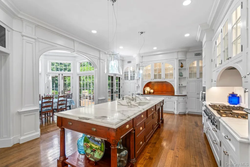 7 Fox Meadow Lane Lloyd Harbor NY 11743
