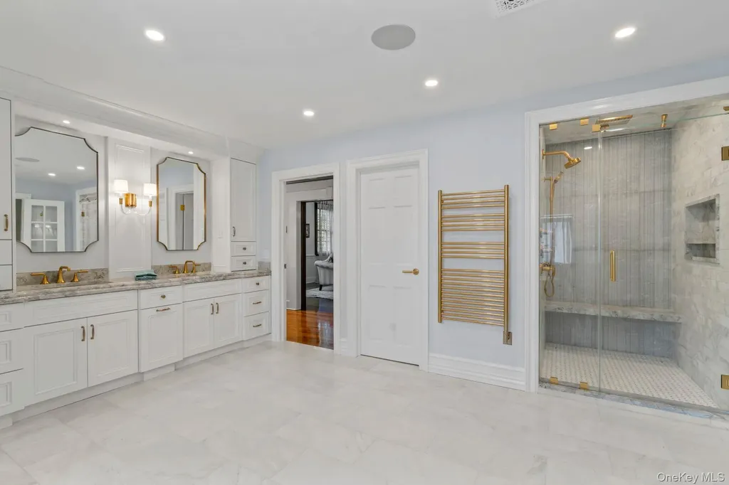 7 Fox Meadow Lane Lloyd Harbor NY 11743