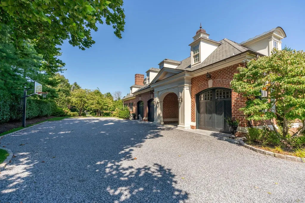 7 Fox Meadow Lane Lloyd Harbor NY 11743