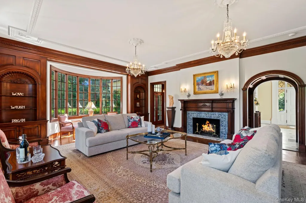 7 Fox Meadow Lane Lloyd Harbor NY 11743