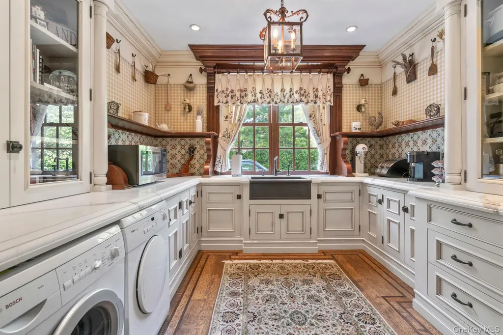 7 Fox Meadow Lane Lloyd Harbor NY 11743