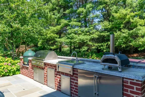 7 Fox Meadow Lane Lloyd Harbor NY 11743