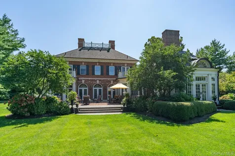 7 Fox Meadow Lane Lloyd Harbor NY 11743