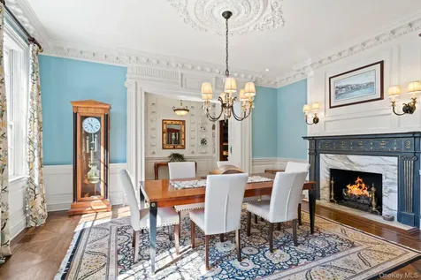 7 Fox Meadow Lane Lloyd Harbor NY 11743