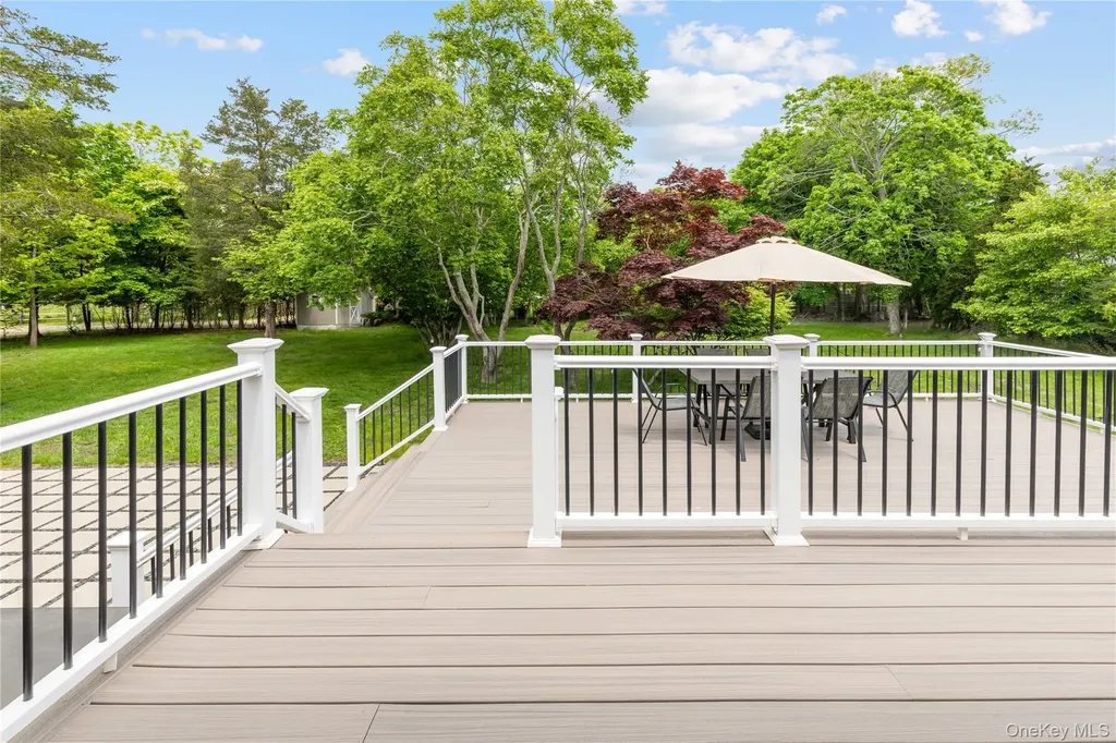 Hampton Bays NY 11946