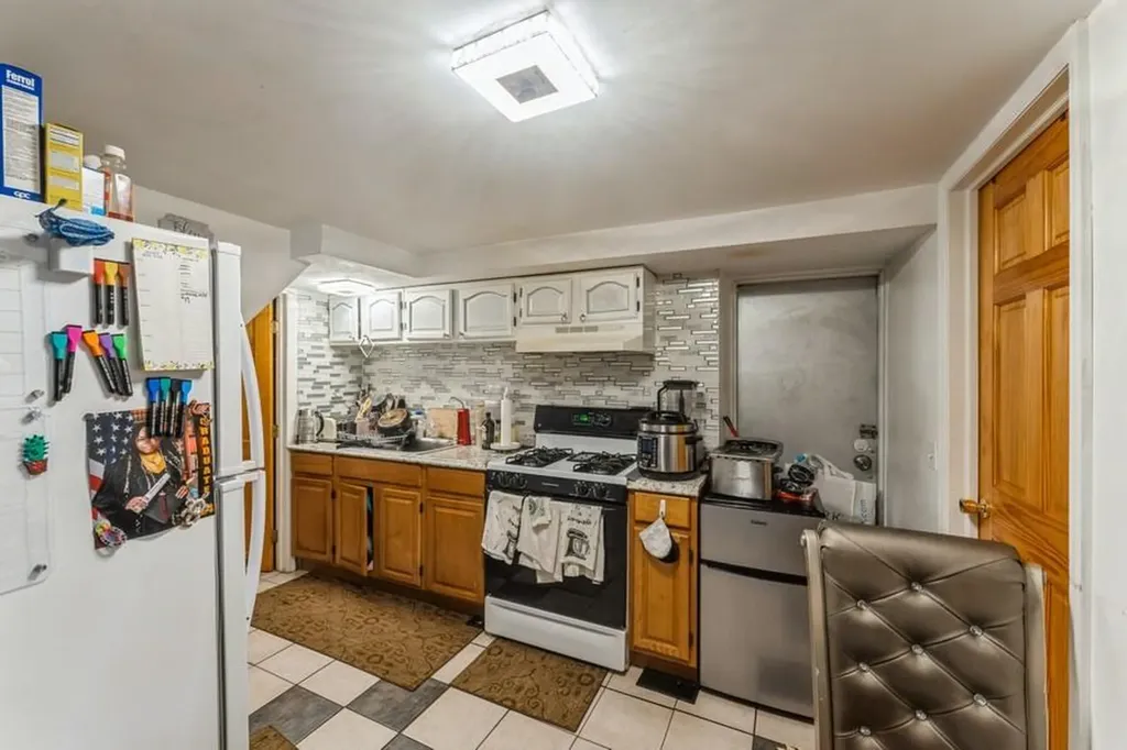 18902 114th Drive Saint Albans NY 11412