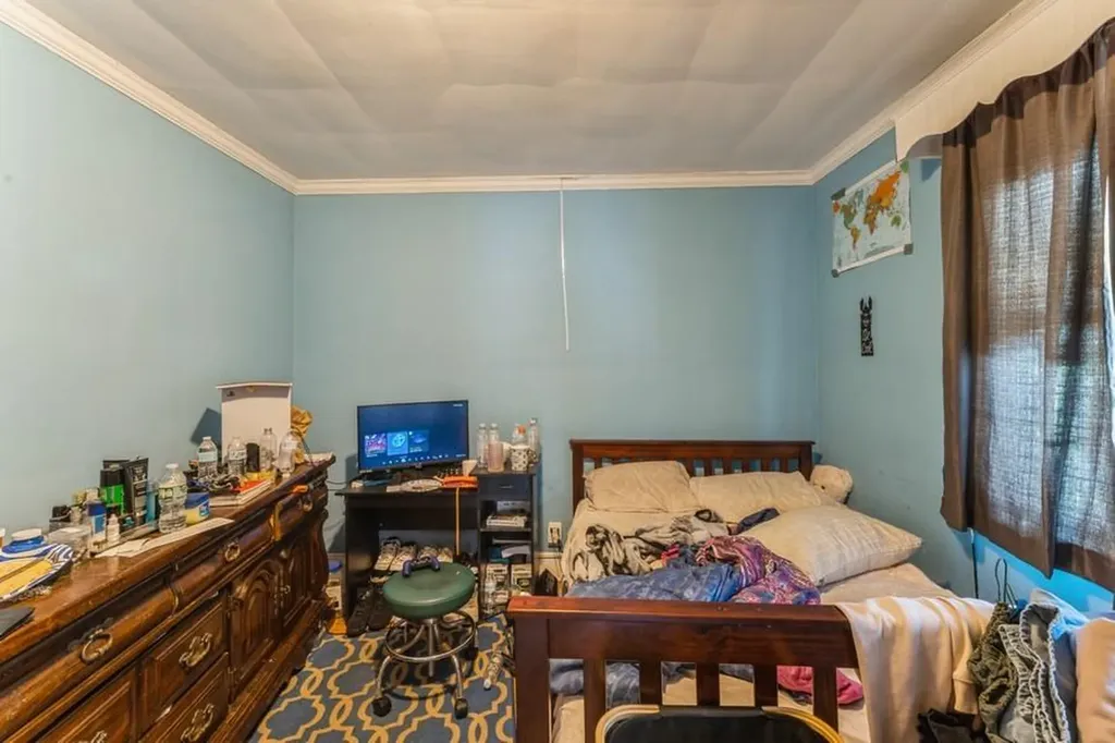 18902 114th Drive Saint Albans NY 11412