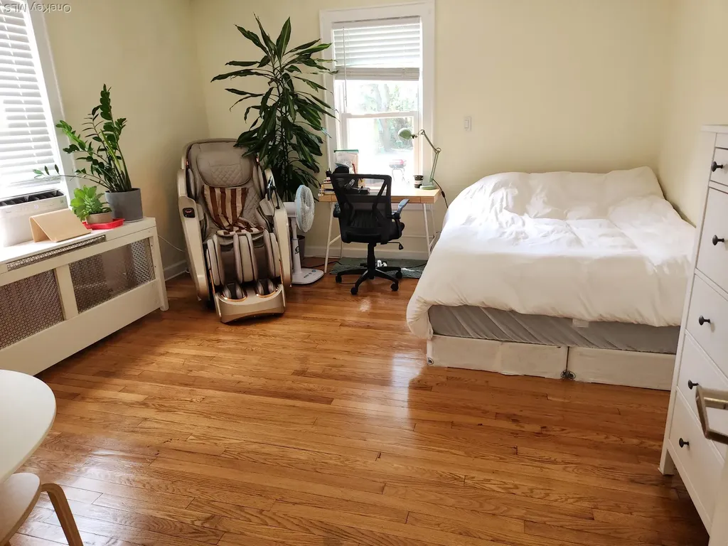 4360 Auburndale Lane Flushing NY 11358