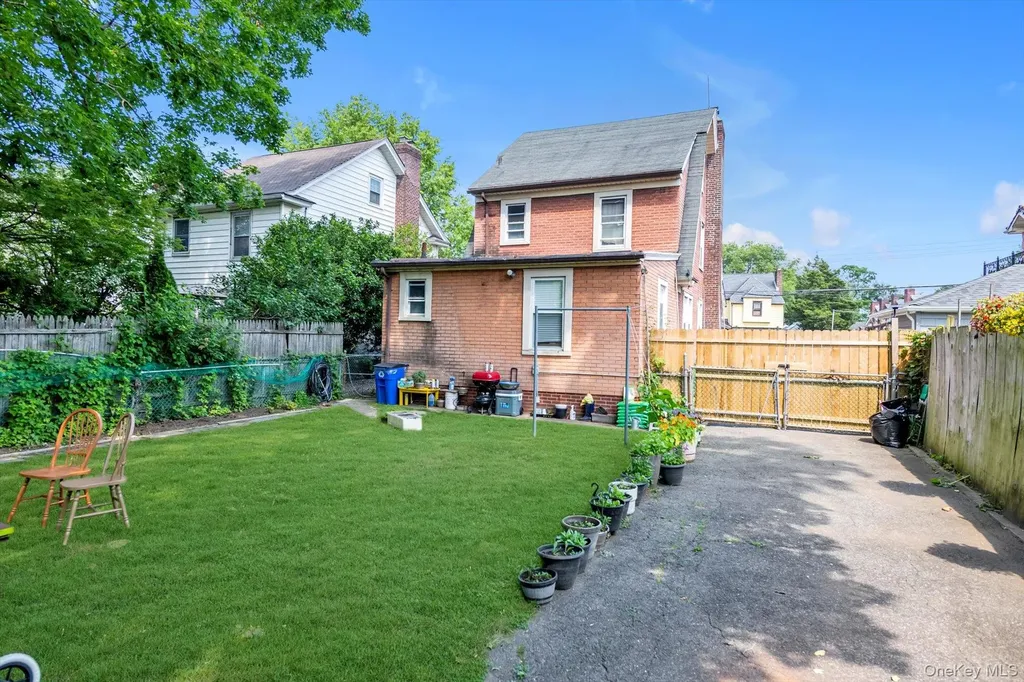4360 Auburndale Lane Flushing NY 11358