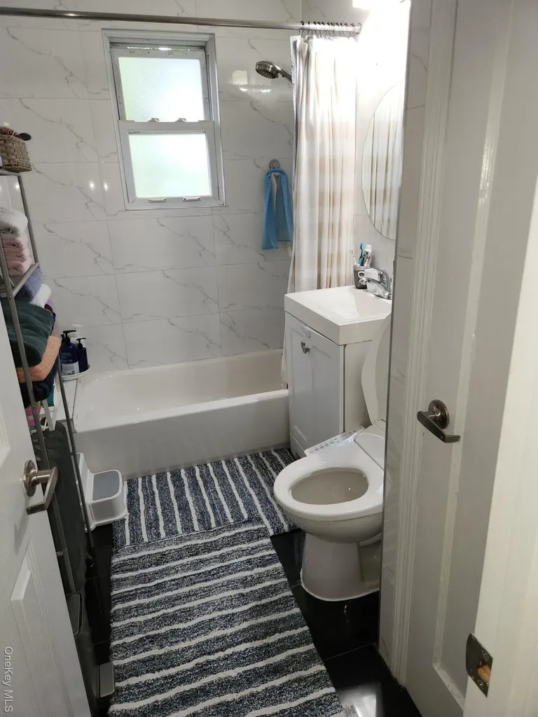 4360 Auburndale Lane Flushing NY 11358