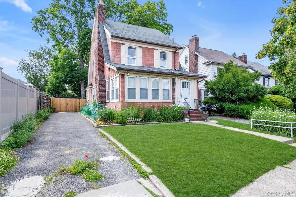 4360 Auburndale Lane Flushing NY 11358