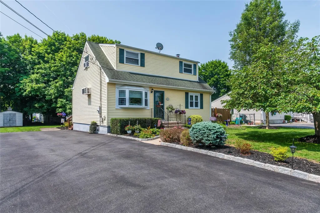 16 Robyn Drive Monroe NY 10950