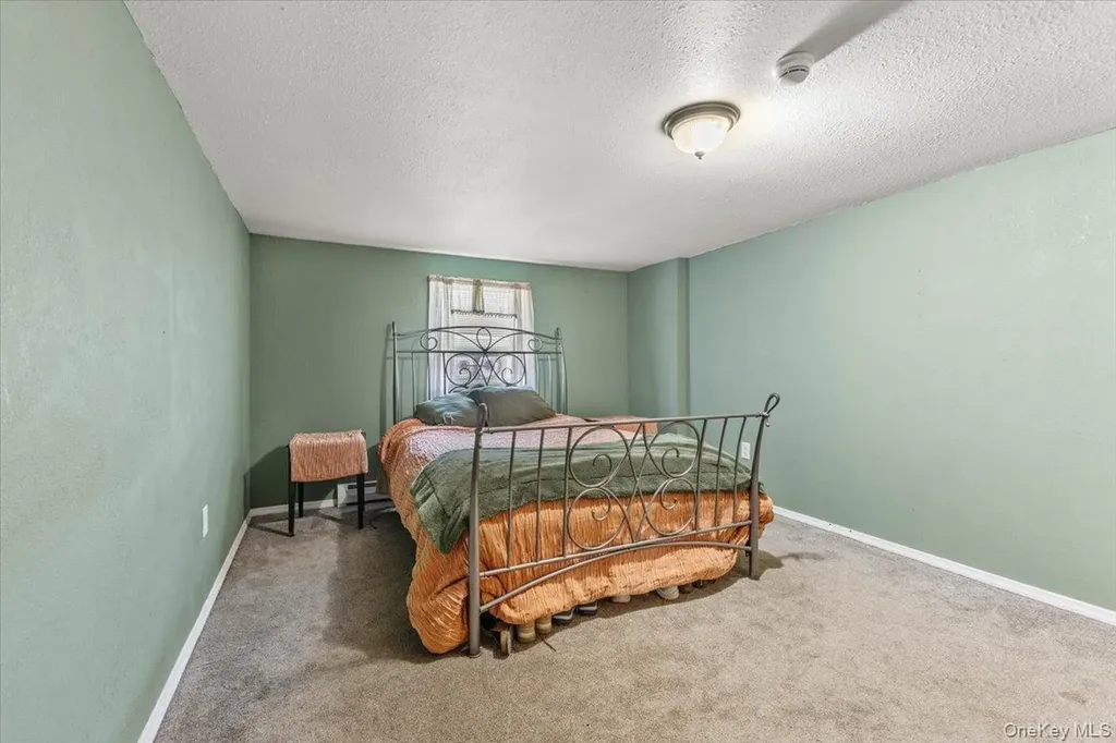2455 Us-9 Call Listing Agent NY 12870-3207