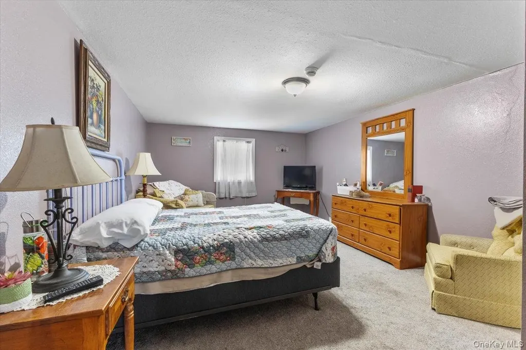 2455 Us-9 Call Listing Agent NY 12870-3207