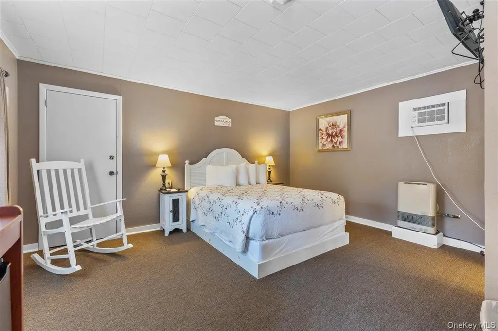 2455 Us-9 Call Listing Agent NY 12870-3207