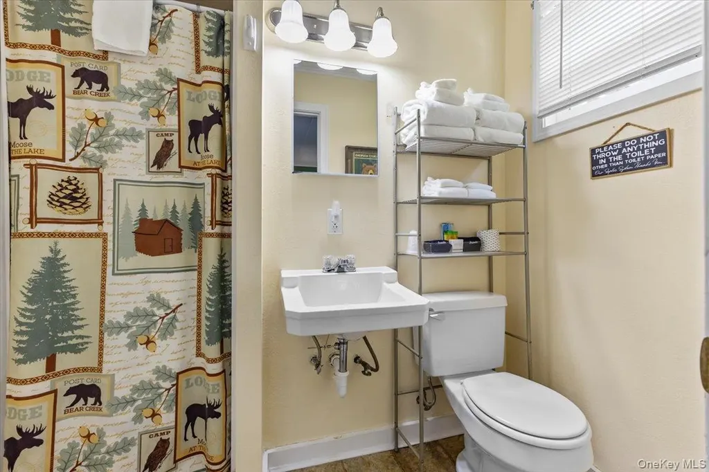2455 Us-9 Call Listing Agent NY 12870-3207