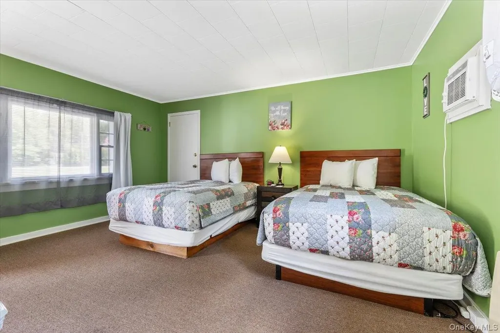 2455 Us-9 Call Listing Agent NY 12870-3207