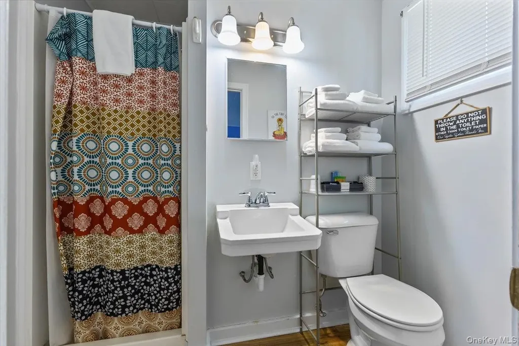2455 Us-9 Call Listing Agent NY 12870-3207