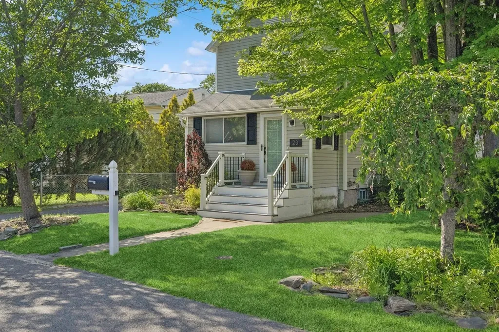 23 Marshall Street Patchogue NY 11772