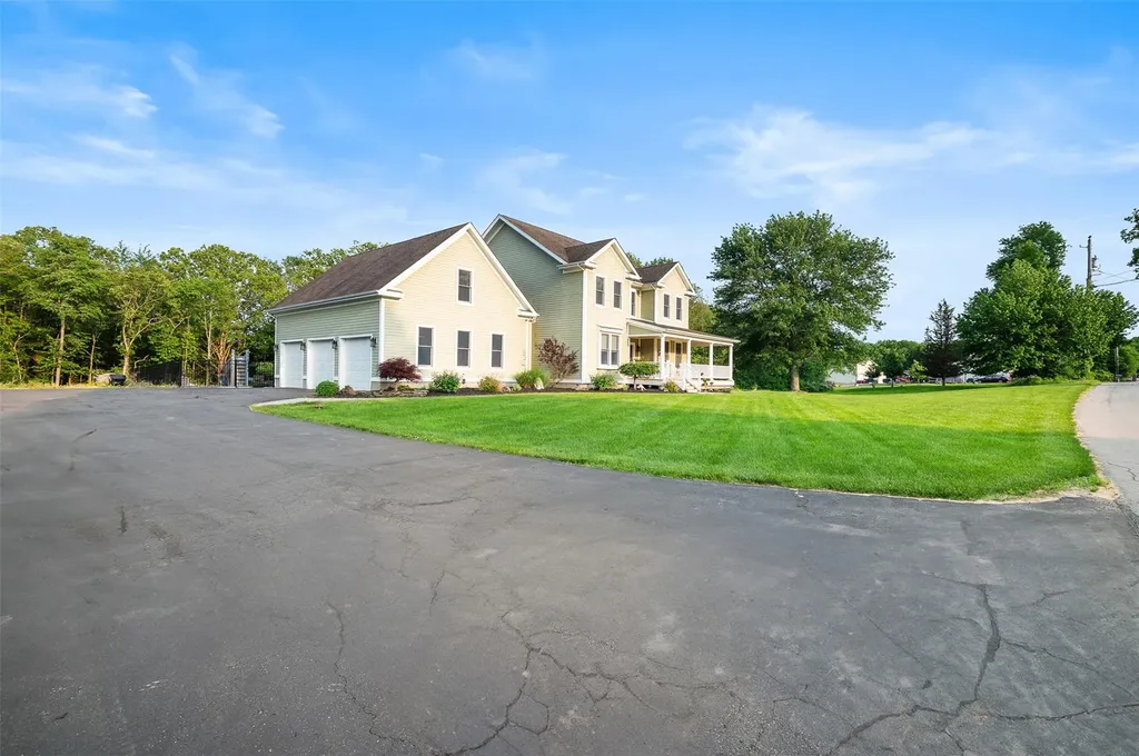 446 M And M Road Middletown NY 10940