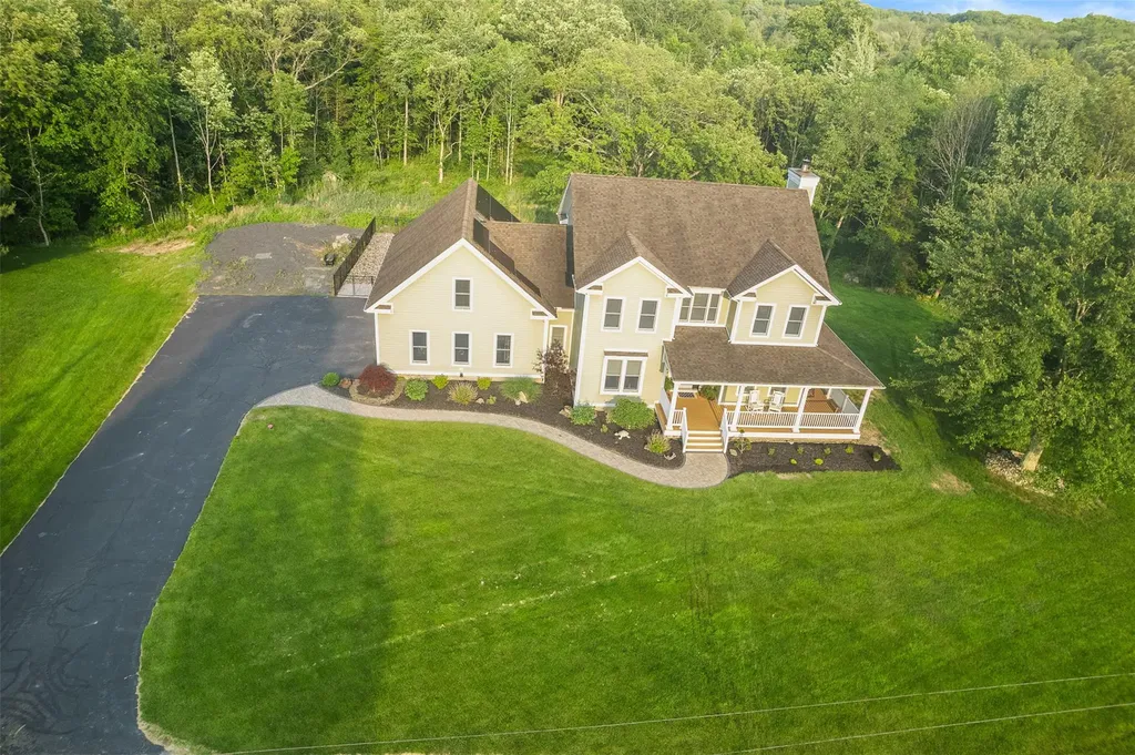 446 M And M Road Middletown NY 10940