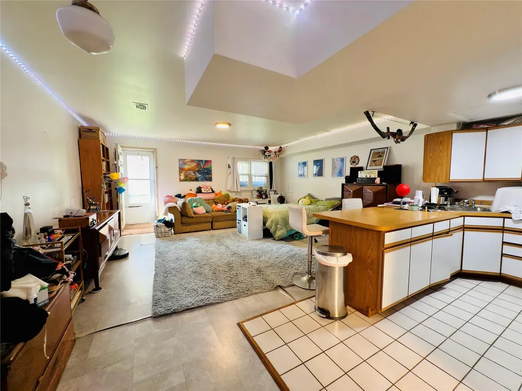 3011 Randall Avenue Bronx NY 10465