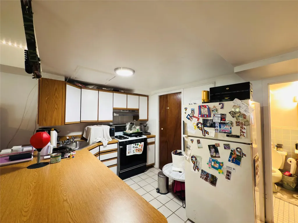 3011 Randall Avenue Bronx NY 10465