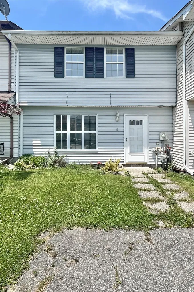 4 Red Barn Lane Middletown NY 10940