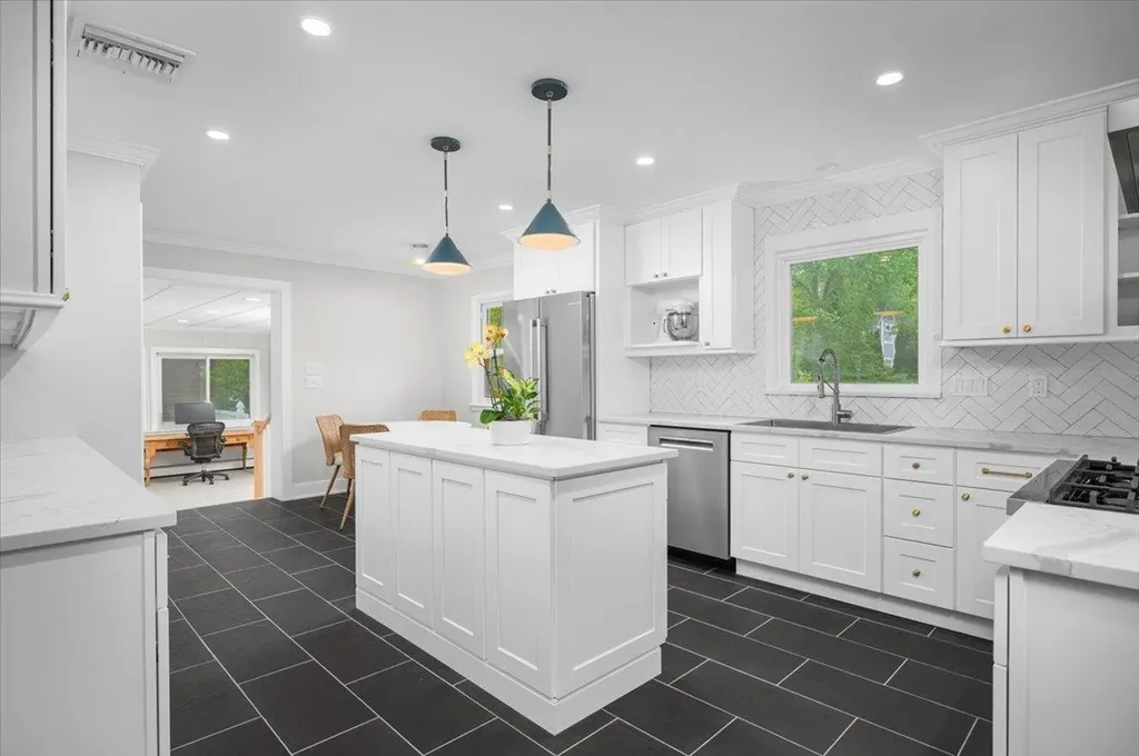 9 Loch Lane Rye Brook NY 10573