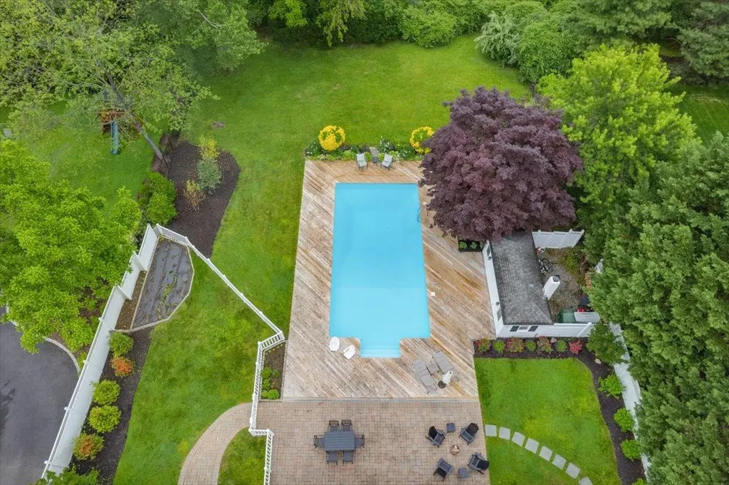 9 Loch Lane Rye Brook NY 10573