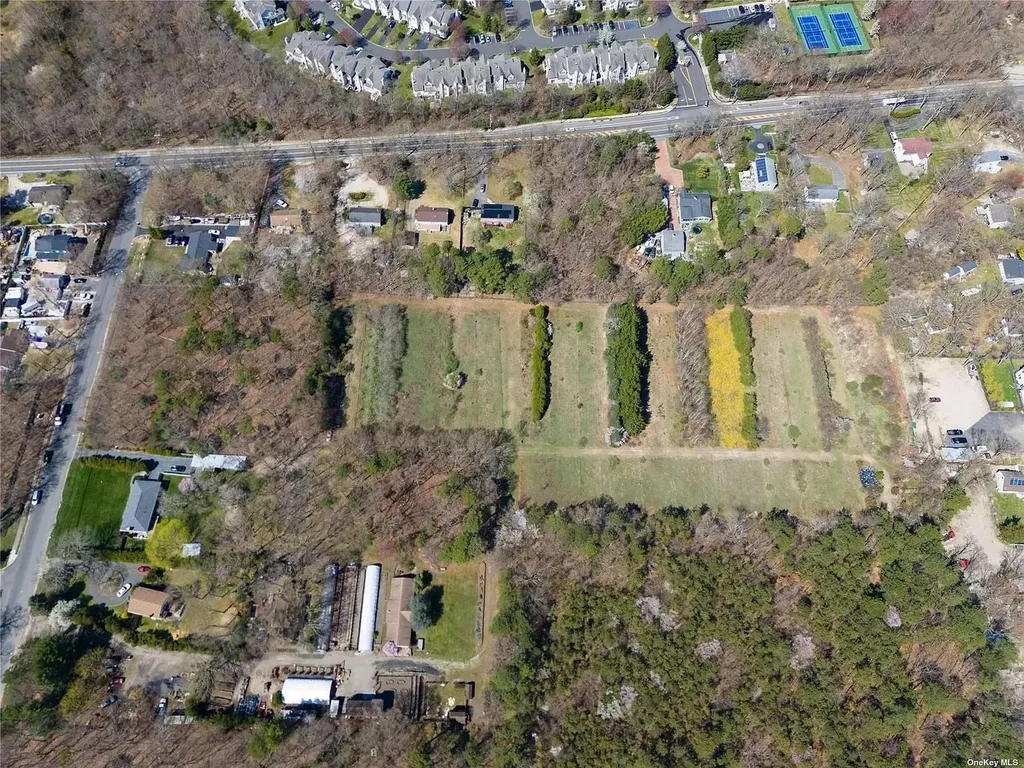 Cedarhurst Avenue Medford NY 11763
