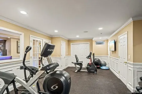 1 Fairway Drive Old Bethpage NY 11804