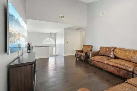 403 Haverstraw Road Suffern NY 10901