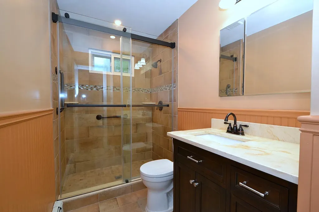 78 Avenue E Holbrook NY 11741