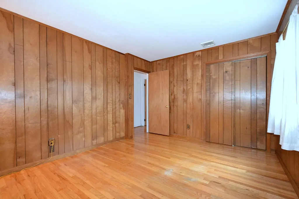 78 Avenue E Holbrook NY 11741