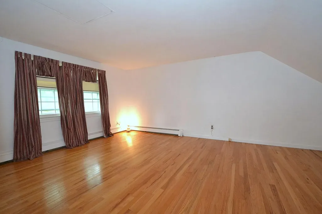 78 Avenue E Holbrook NY 11741