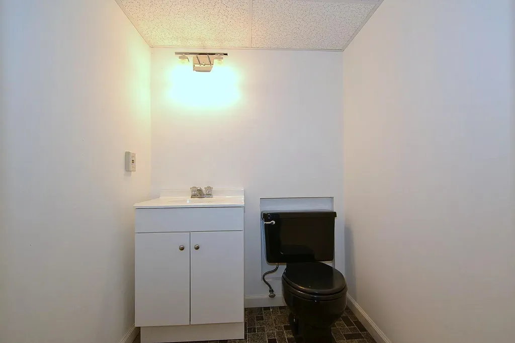 78 Avenue E Holbrook NY 11741