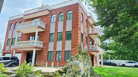 32-37 214 Streets Bayside NY 11361