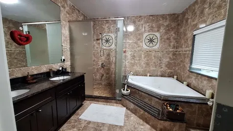 32-37 214 Streets Bayside NY 11361