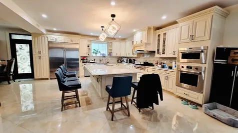 32-37 214 Streets Bayside NY 11361