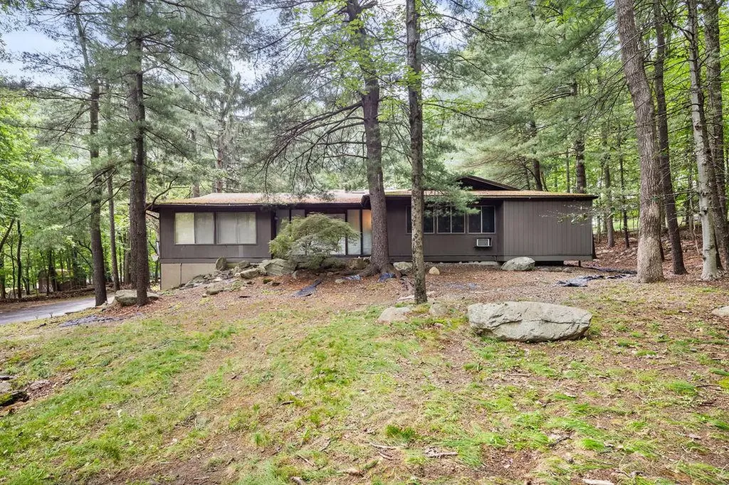 45 Halley Drive Pomona NY 10970