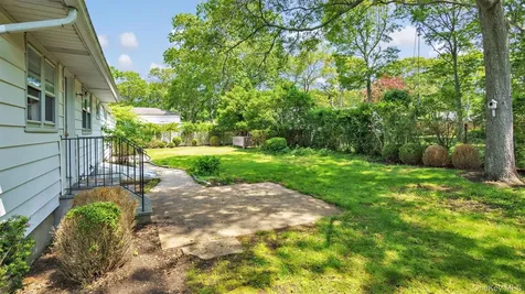 4 Holiday Court Hampton Bays NY 11946